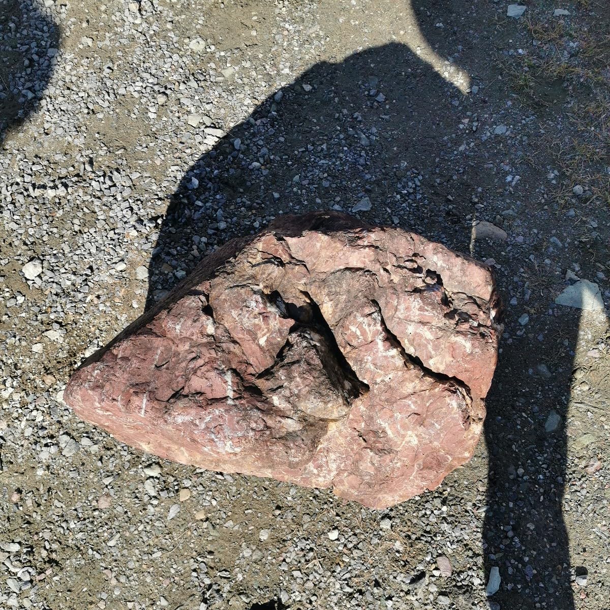 紅加茂石　117キロ　庭石　石　鑑賞石　庭　ガーデニング　置物　オブジェ Amazon.co.jp: 紅加茂石117キロ庭石鑑賞石石盆石水石灯籠庭坪庭